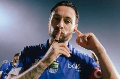Persib Pasang Badan untuk Marc Klok, Bantah Tuduhan Rasis dari Bhayangkara