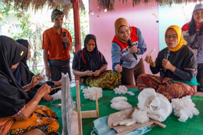 Pertamina Patra Niaga Dukung Perempuan Lombok Merajut Masa Depan Lewat Mina Tenun