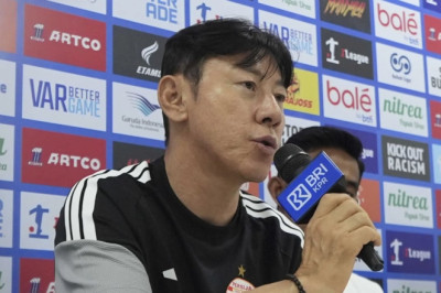 Shin Tae-yong Ungkap Alasan Persija Kesulitan Bobol Gawang PSIM di Babak Pertama