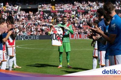 Audero Dapat Guard of Honour dari Rayo usai Juara FIFA ASEAN Cup
